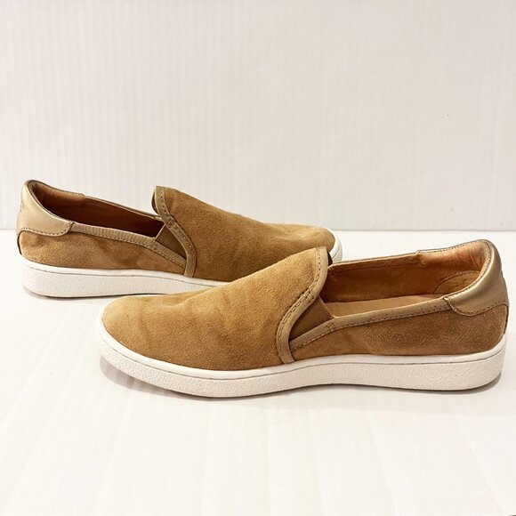 Ugg suede slip ons - Picture 3 of 8